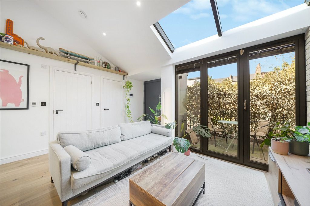 Property photo 3 of 12 Picture No. 03