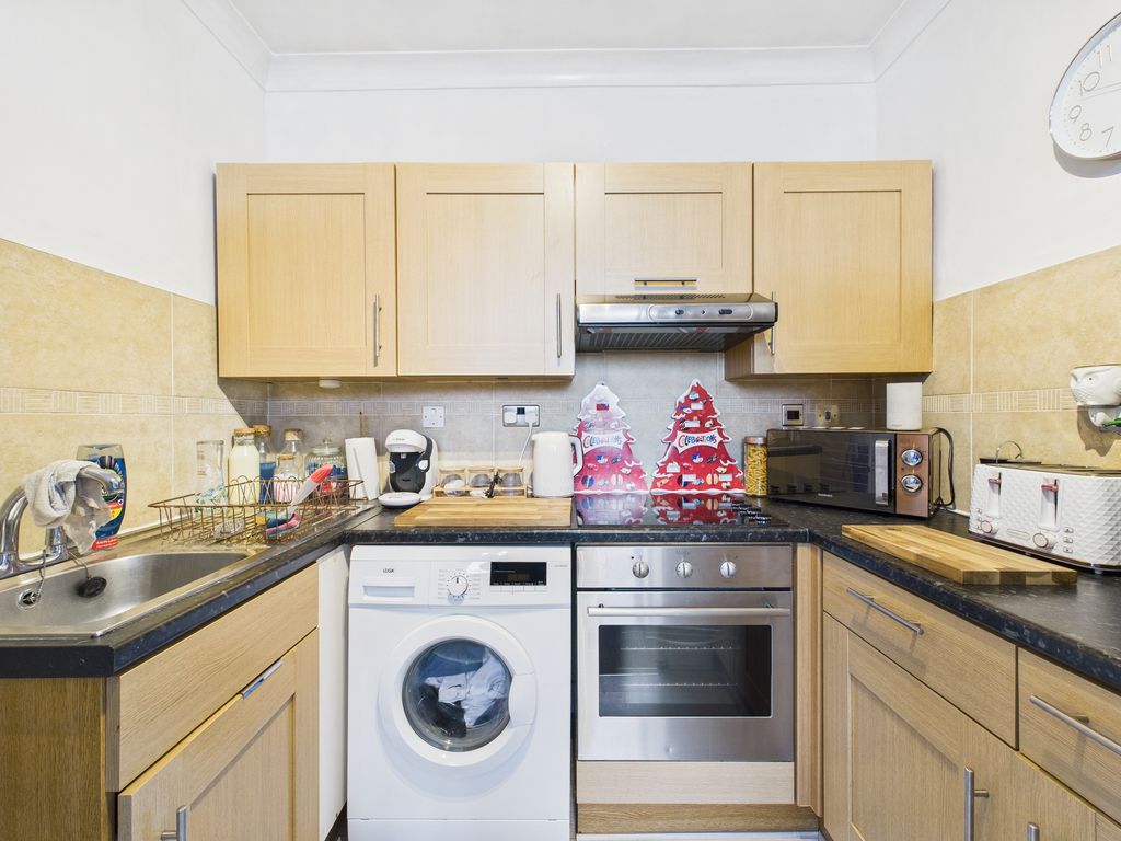 Property photo 3 of 5 Open Plan Kitchen