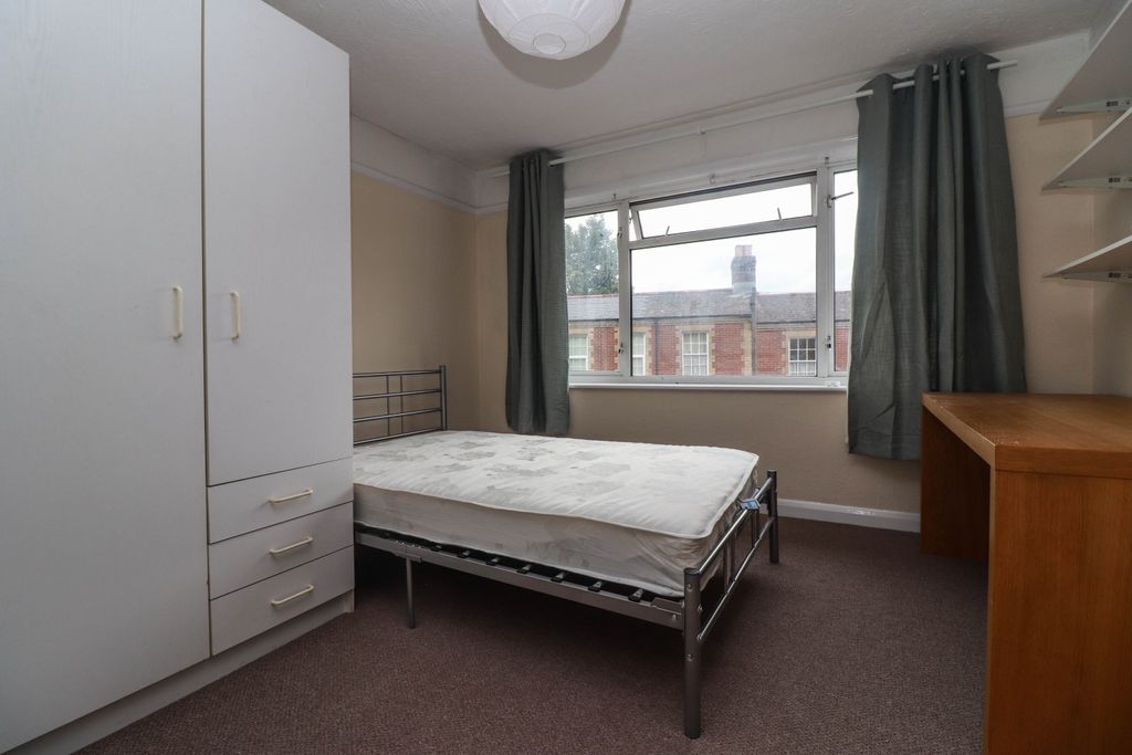 Property photo 2 of 7 Photo 03