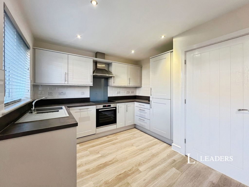 Property photo 3 of 18 Pbox-Img.Jpg