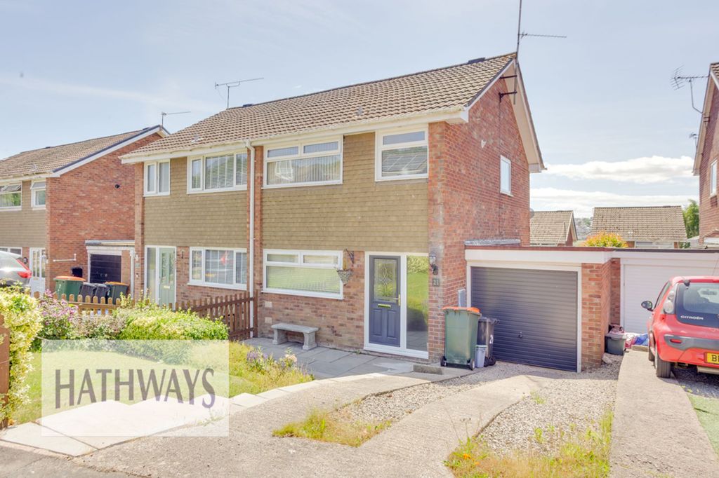 Property photo 1 of 31