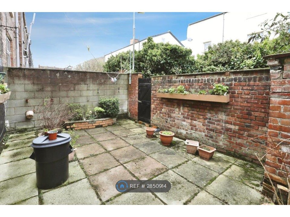 Property photo 3 of 10