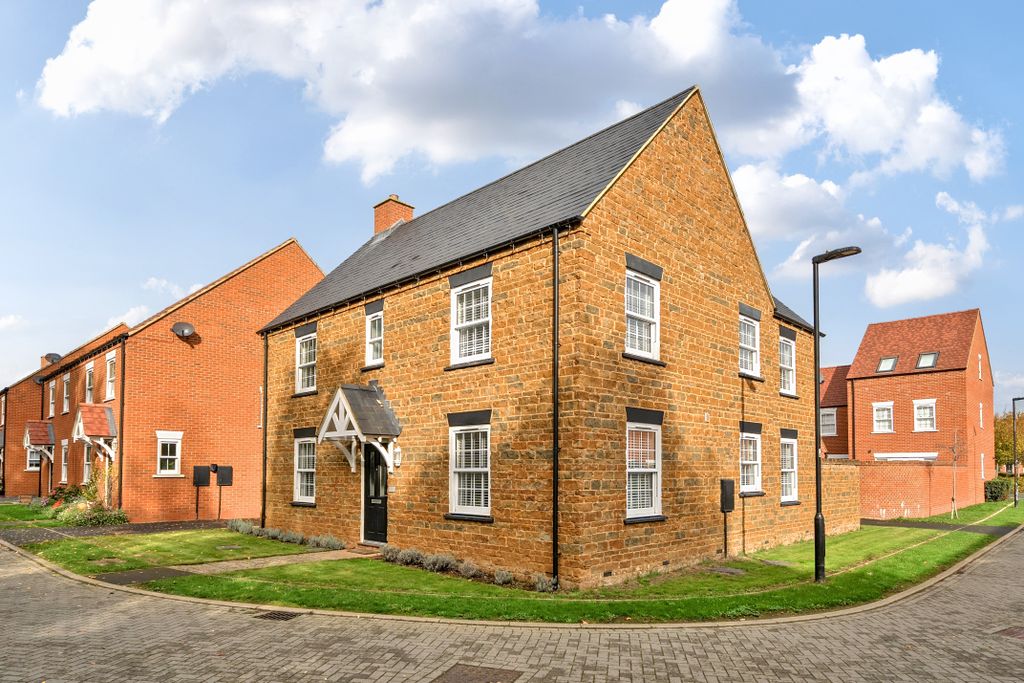 Property photo 1 of 22