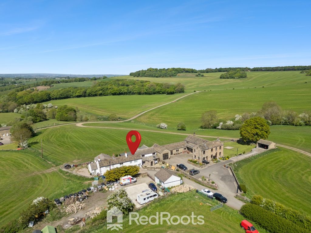 Property photo 2 of 26 4148884