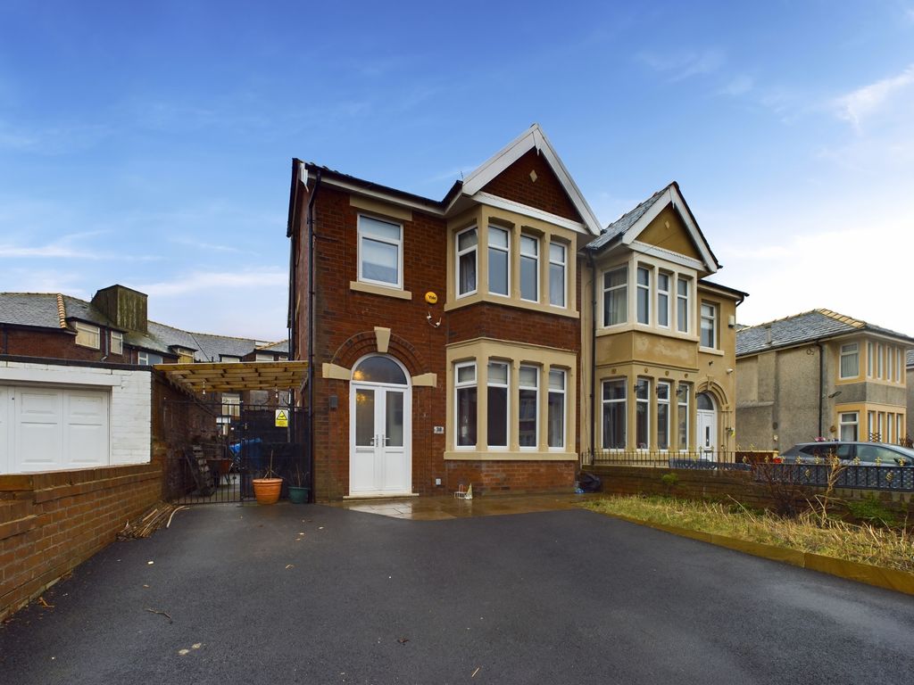 Property photo 1 of 28