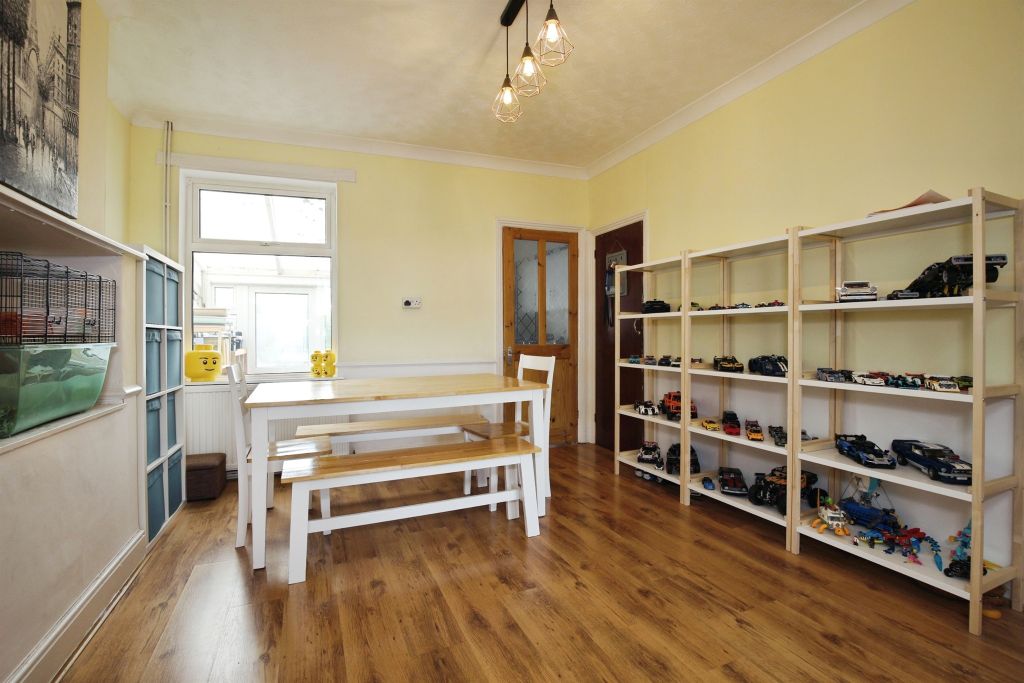 Property photo 3 of 14