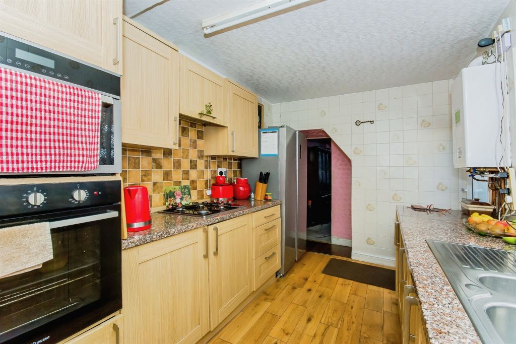Property photo 2 of 17