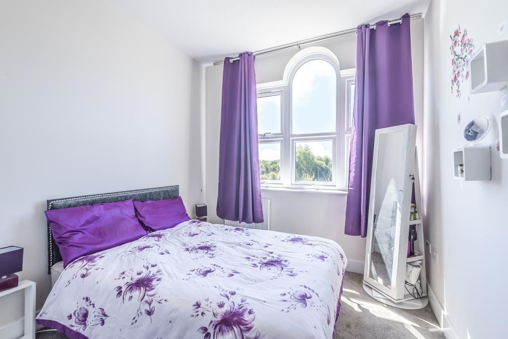 Property photo 3 of 10 Bedroom