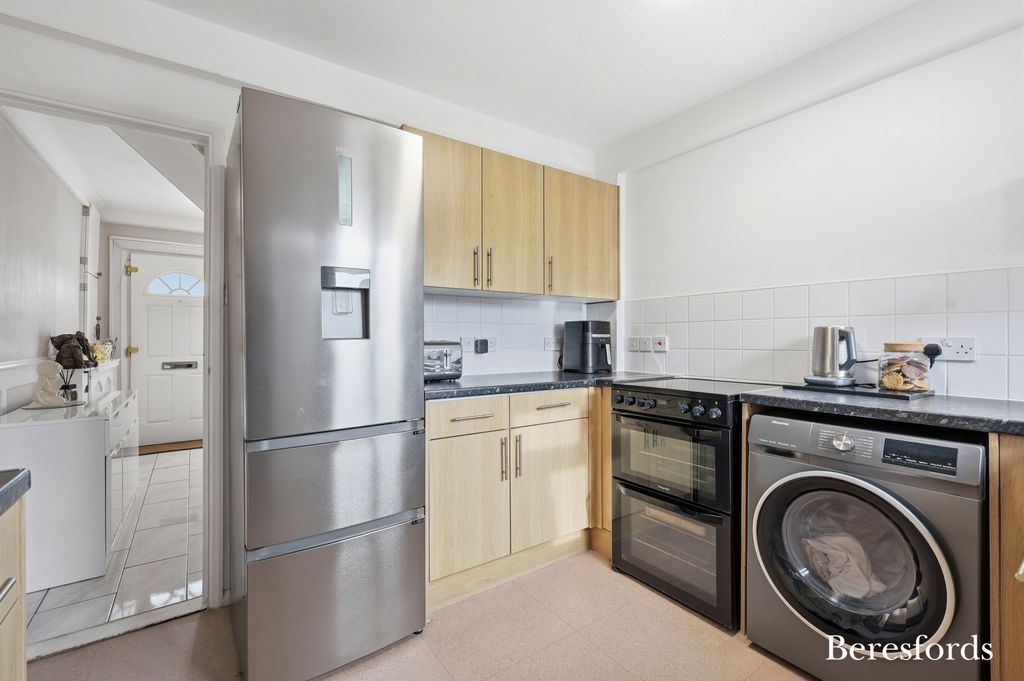 Property photo 2 of 30 Picture No. 17