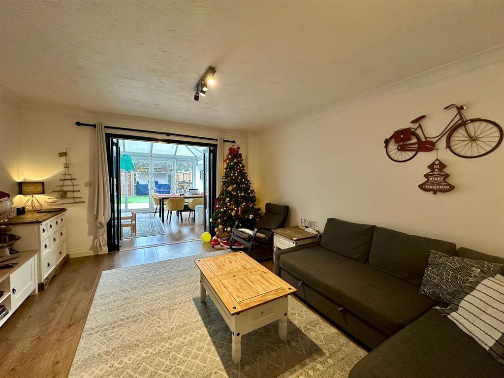 Property photo 2 of 26 Lounge/Dining Room