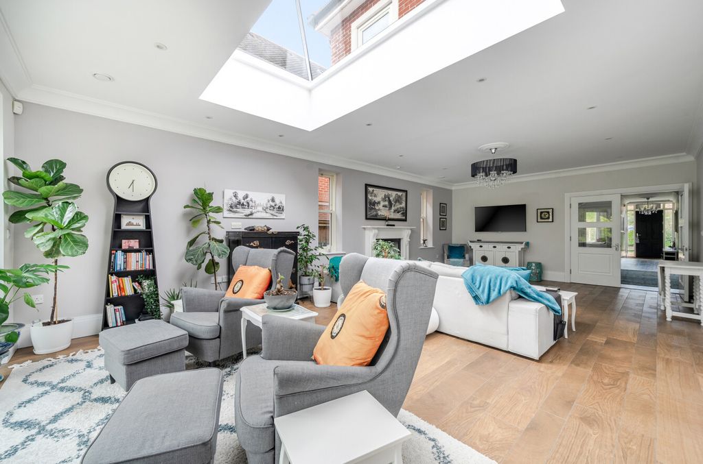 Additional image 31 of 6 bed detached house for saleWaterloo Road, Crowthorne, Berkshire RG45