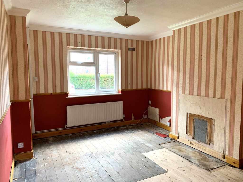 Property photo 3 of 9 20 Alb4