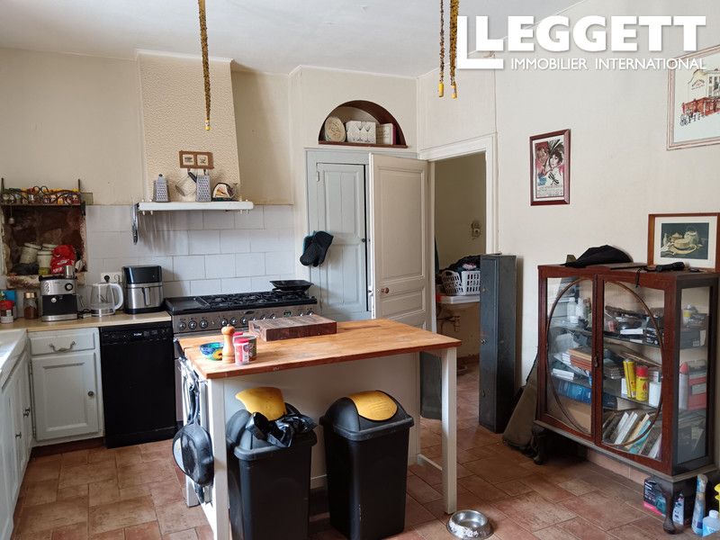 Property photo 2 of 10