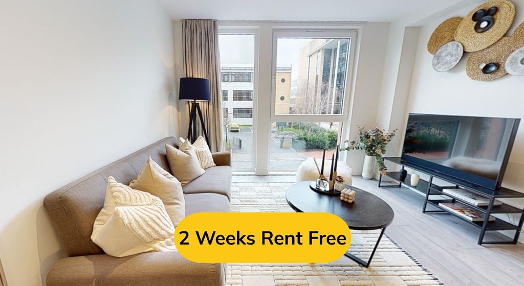 Property photo 1 of 18 Bedroom