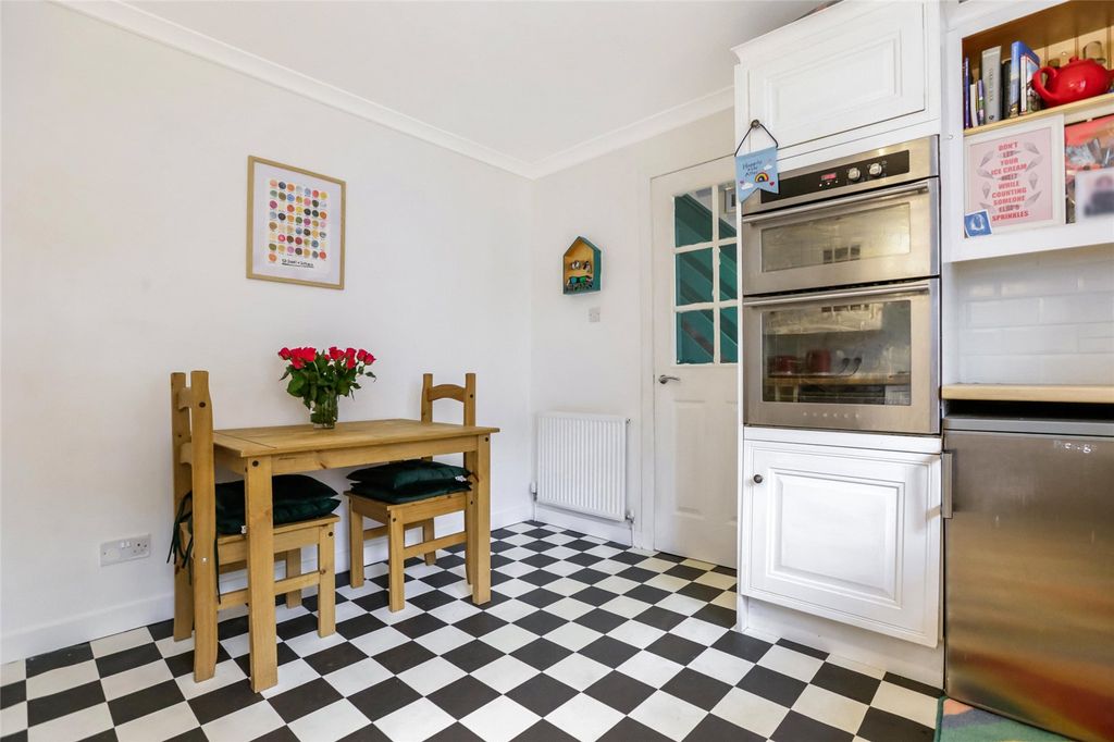 Additional image 8 of 2 bed end terrace house for saleHarvey Wynd, Stirling, Stirlingshire FK8