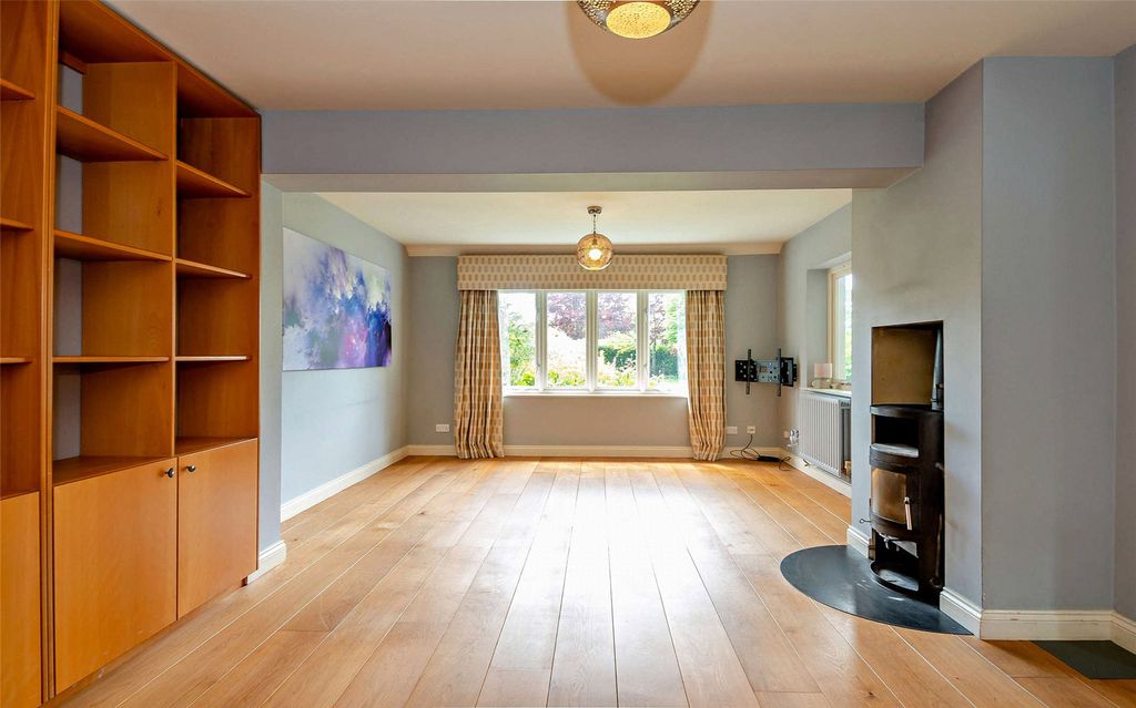Property photo 3 of 17 Picture No. 04