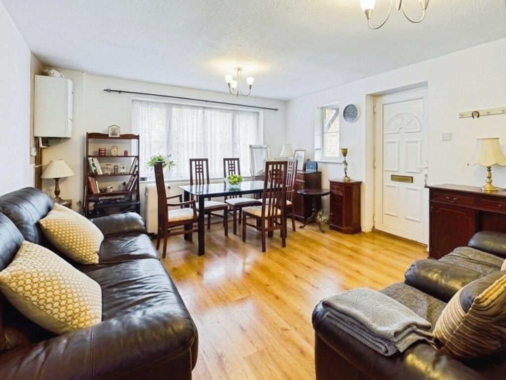Property photo 3 of 9