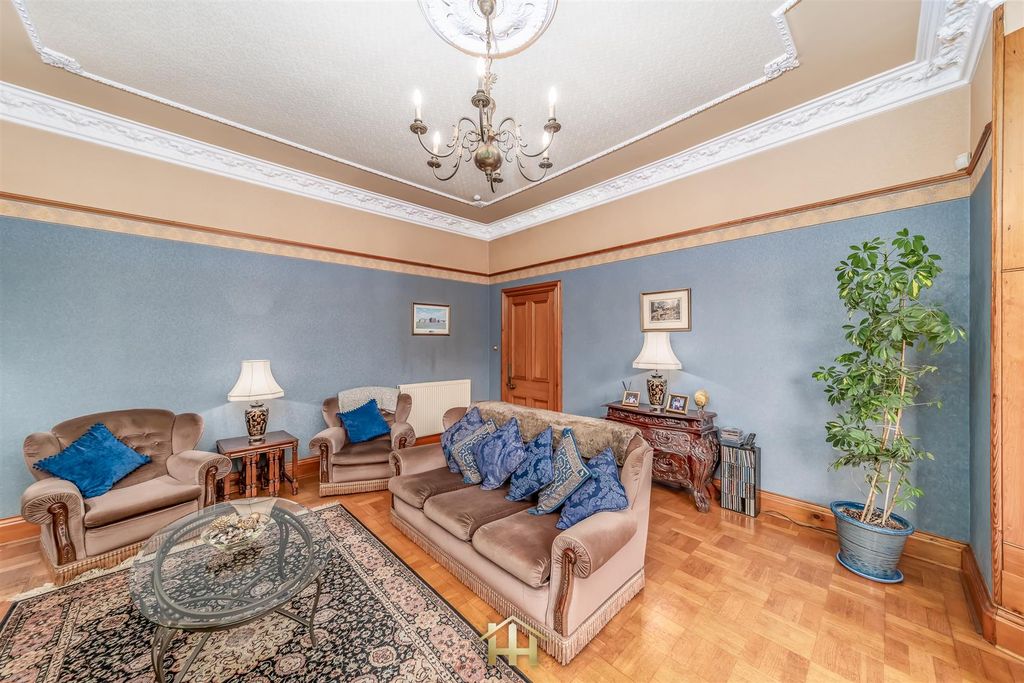 Property photo 2 of 35 28 Duntrune Terr Dd5 1Lf 120126 Edit (28 Of 63).Jp