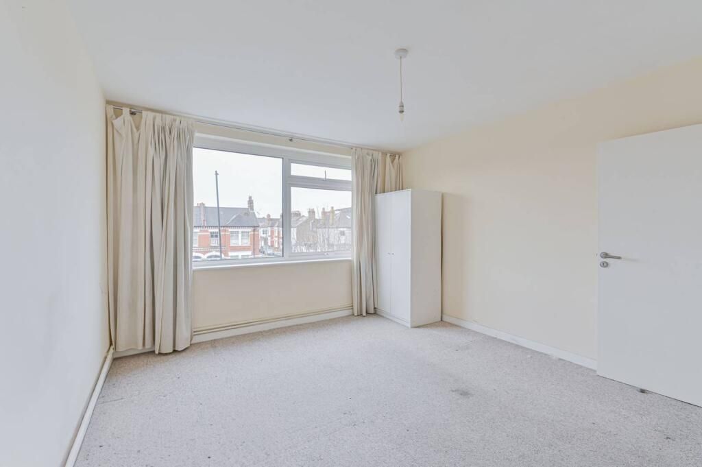 Property photo 2 of 3 Gallery