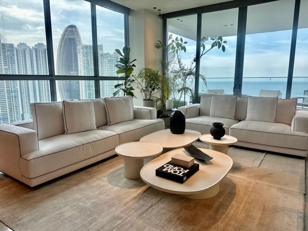 Property photo 2 of 30