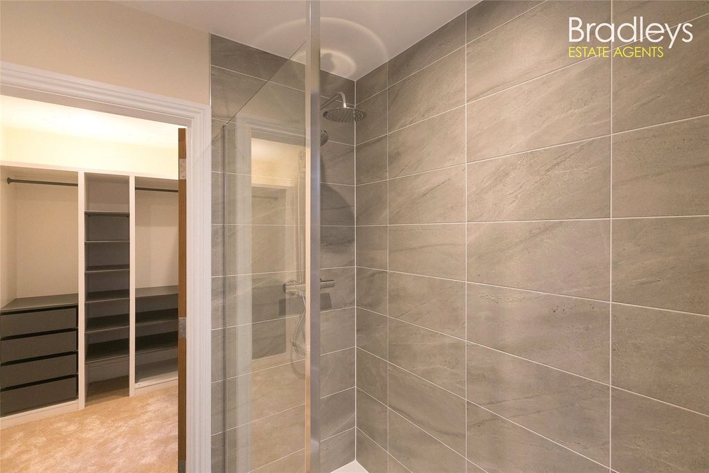 Additional image 6 of 2 bed flat for salePenrose Terrace, Penzance, Cornwall TR18