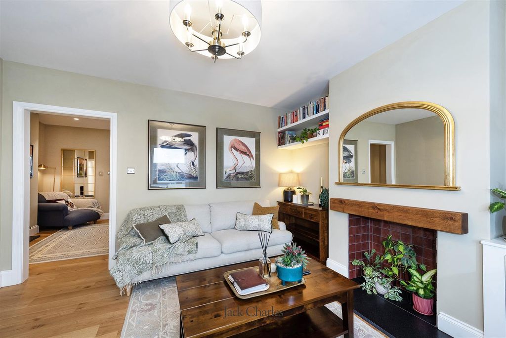 Property photo 3 of 18