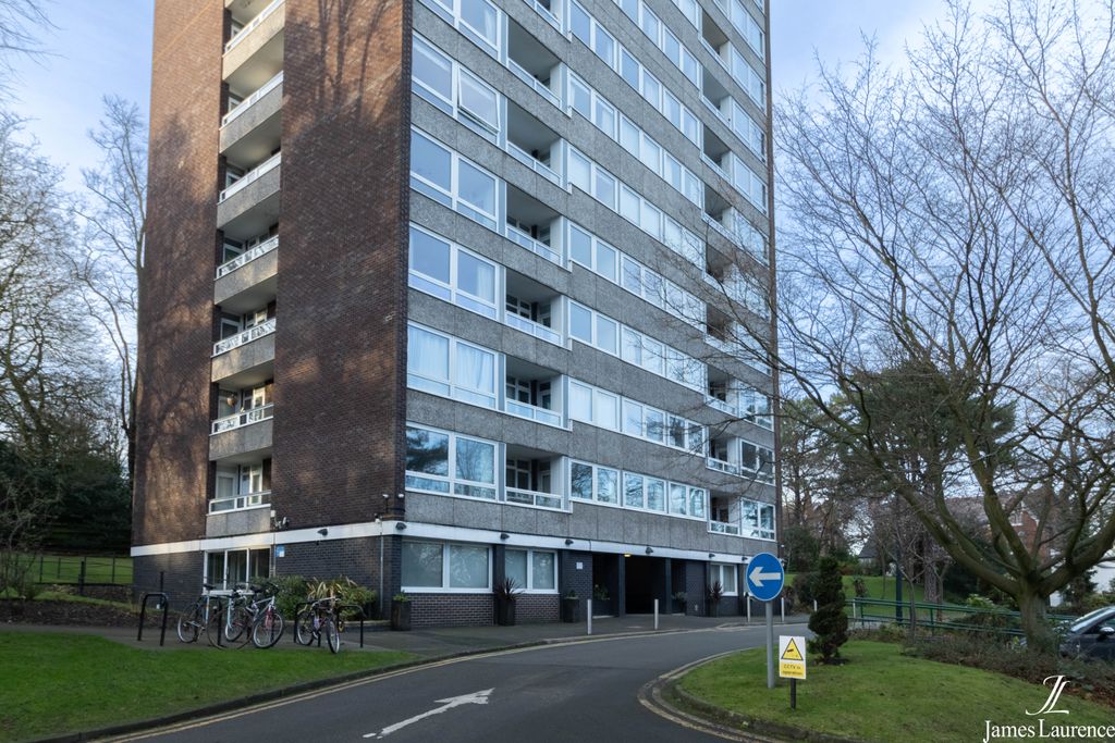 Property photo 1 of 13 8X1A3118-Hdr