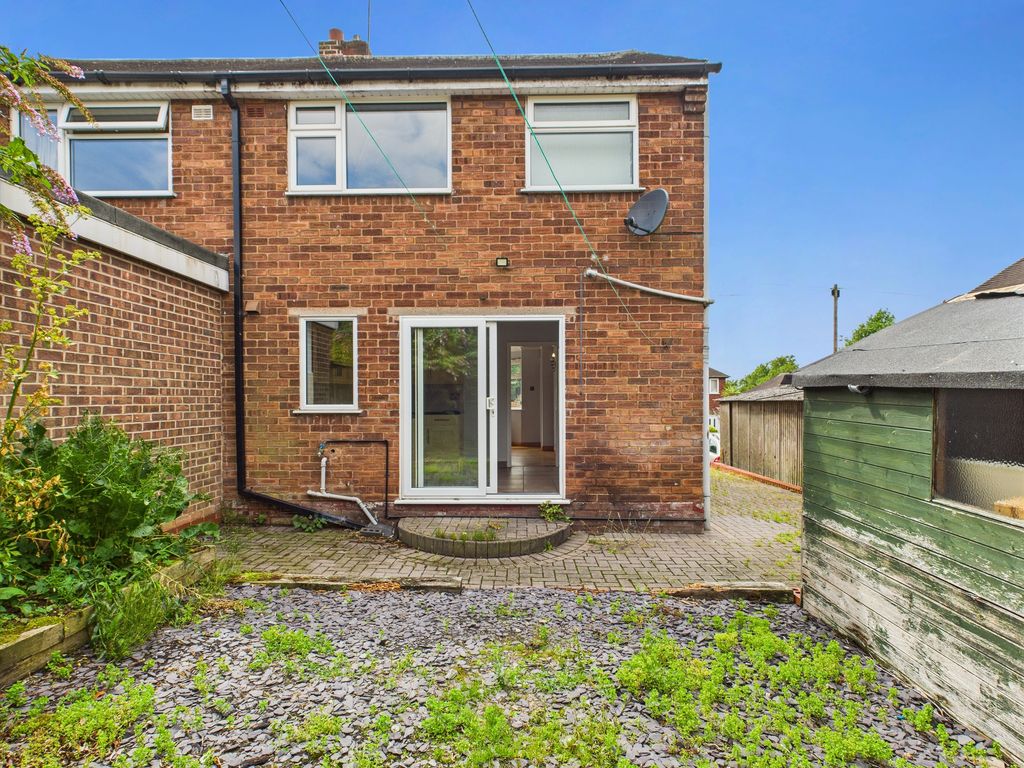 Property photo 3 of 23 Cam03582G0-Pr0124-Still027