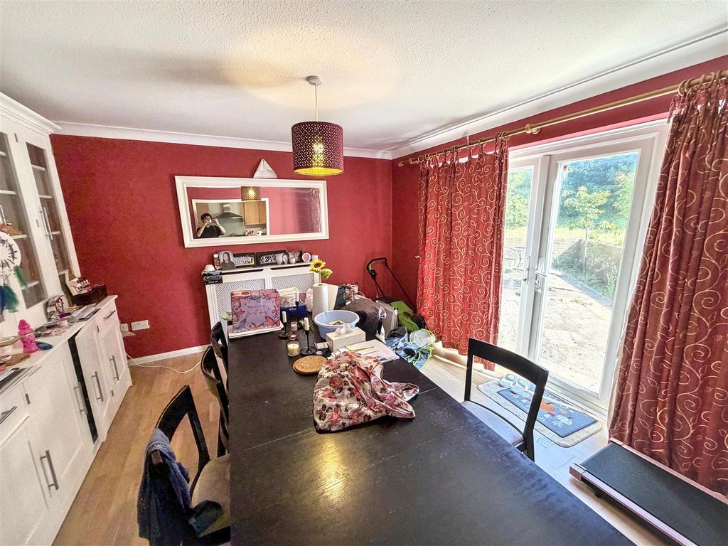 Property photo 3 of 8 20260712105606_20260712-Interior-12-5Zdjzhkkoagcfu