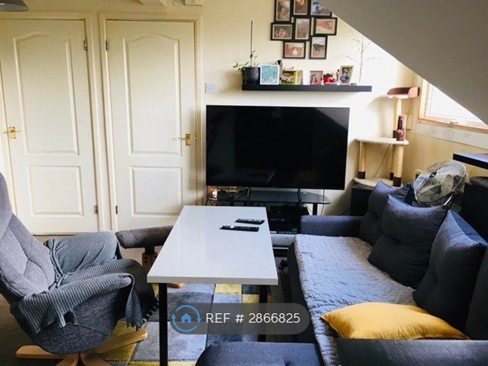 Property photo 2 of 8