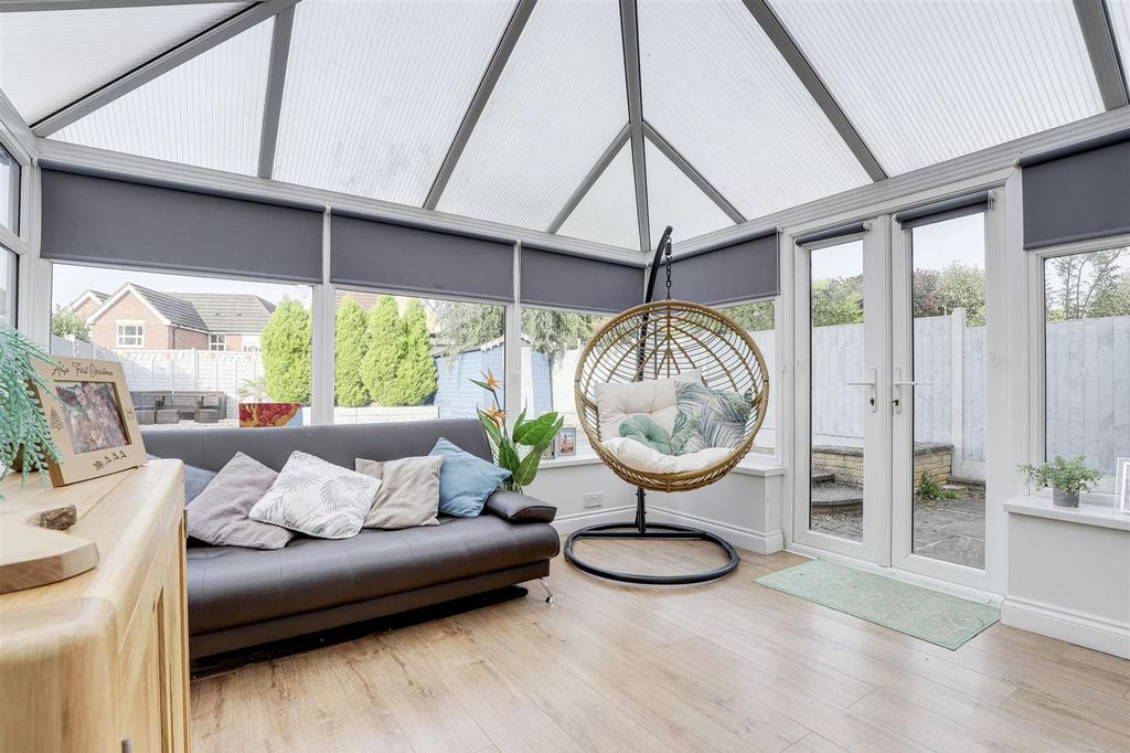 Property photo 3 of 25