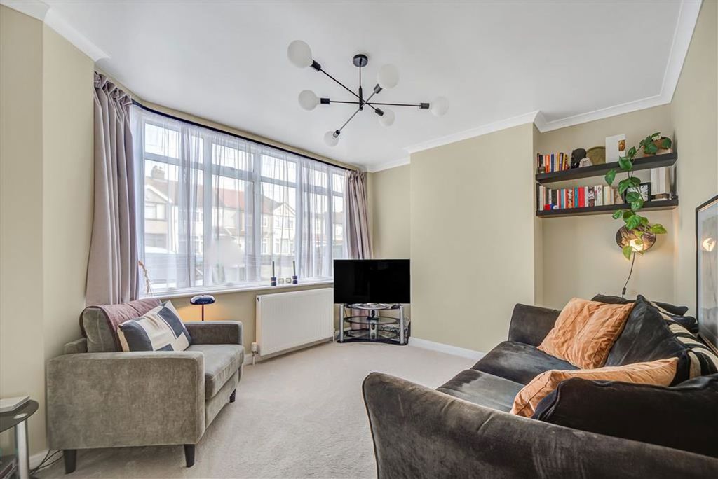 Property photo 3 of 6