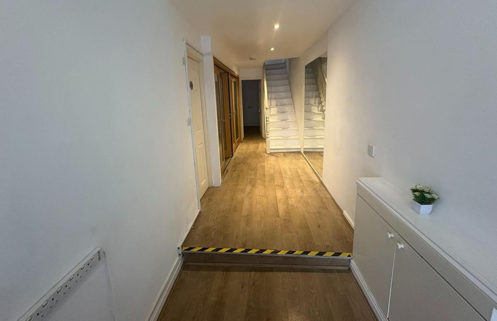 Property photo 2 of 9 Img_9481.Jpeg