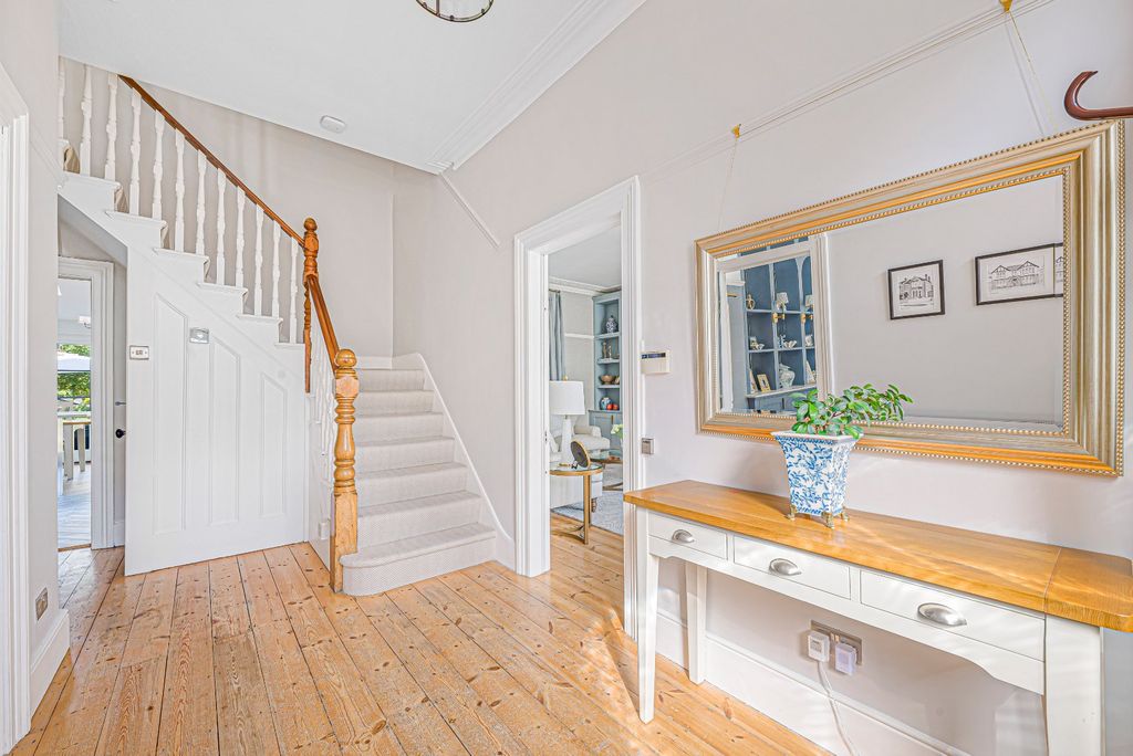 Property photo 2 of 27 Picture No. 74