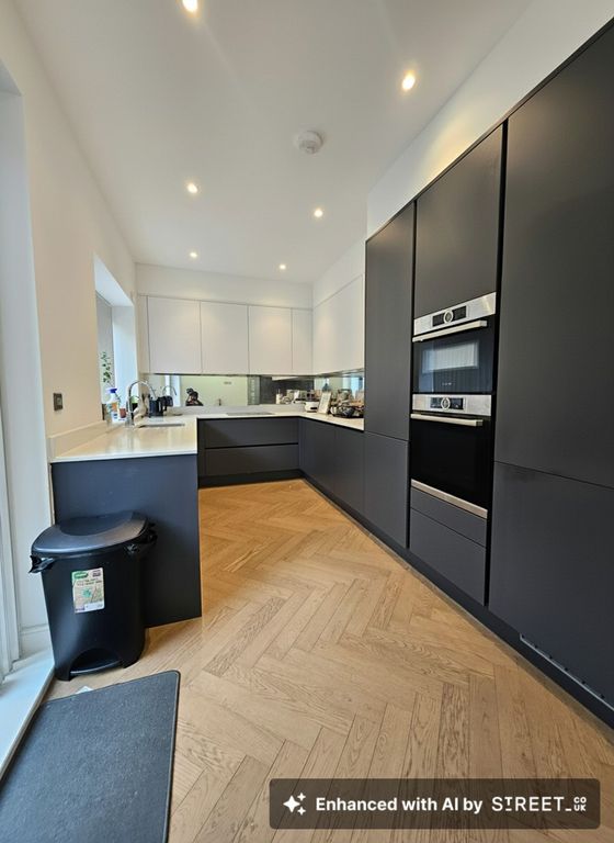 Property photo 1 of 17 Kitchen