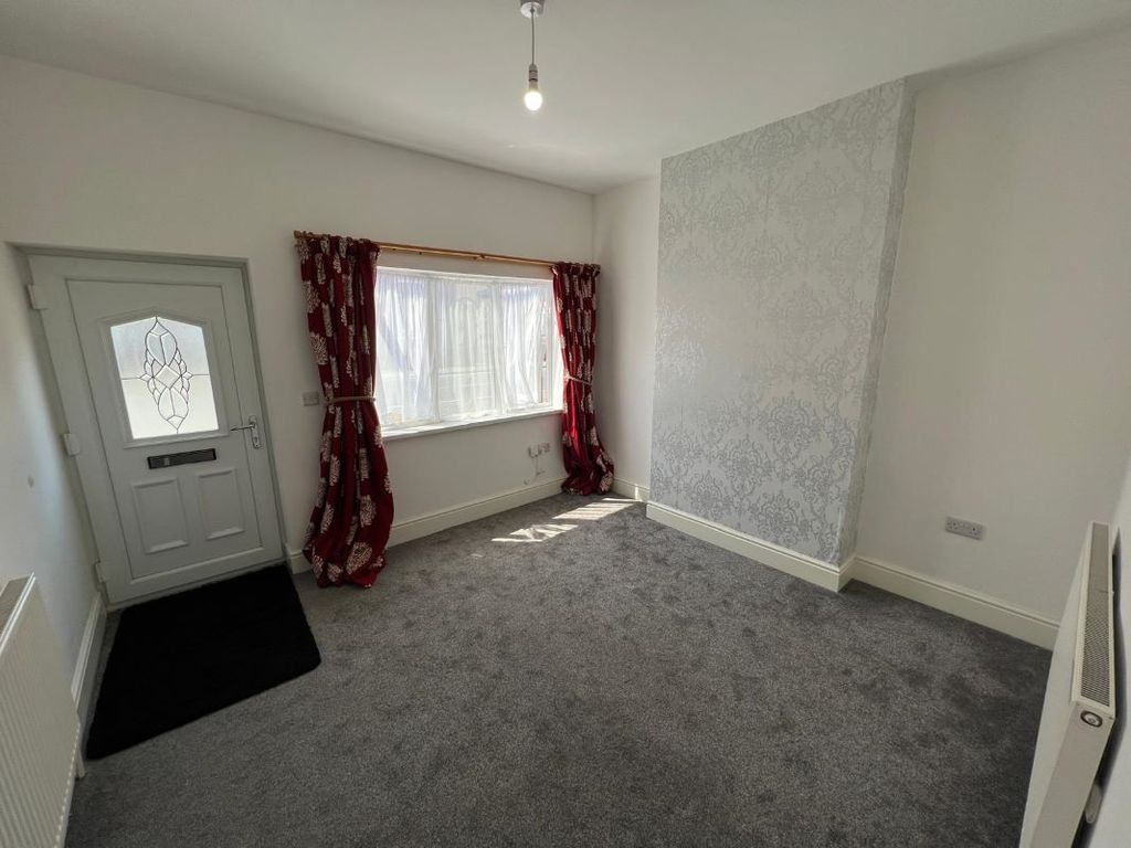 Property photo 2 of 10 Image 2
