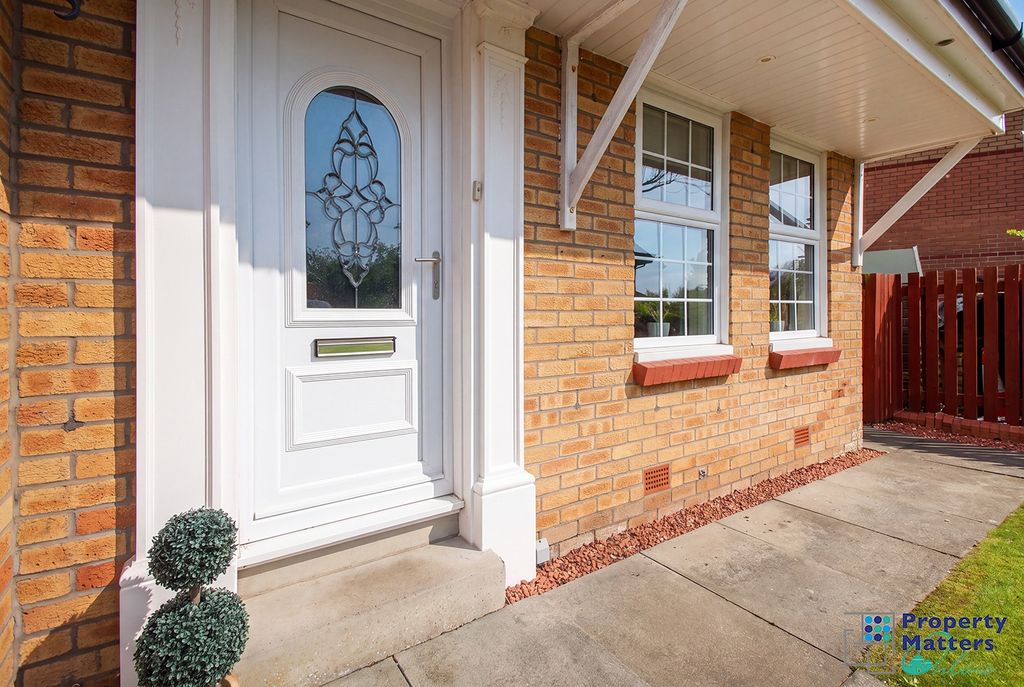 Property photo 2 of 15 Exterior