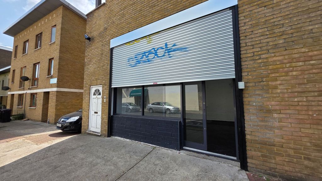 Property photo 1 of 4