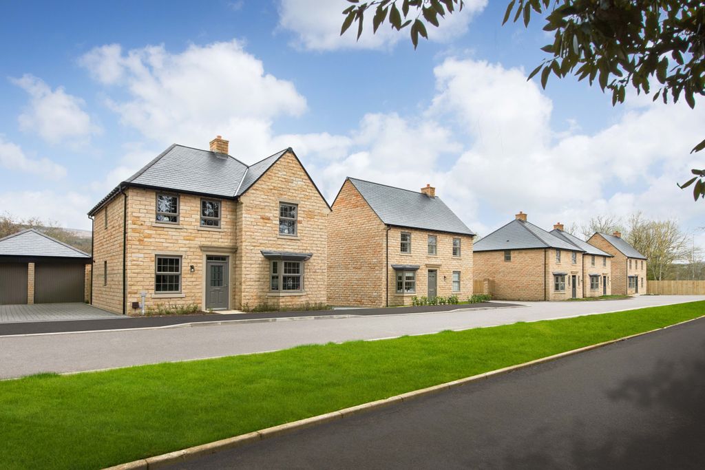 Property photo 1 of 10 Centurion Meadows