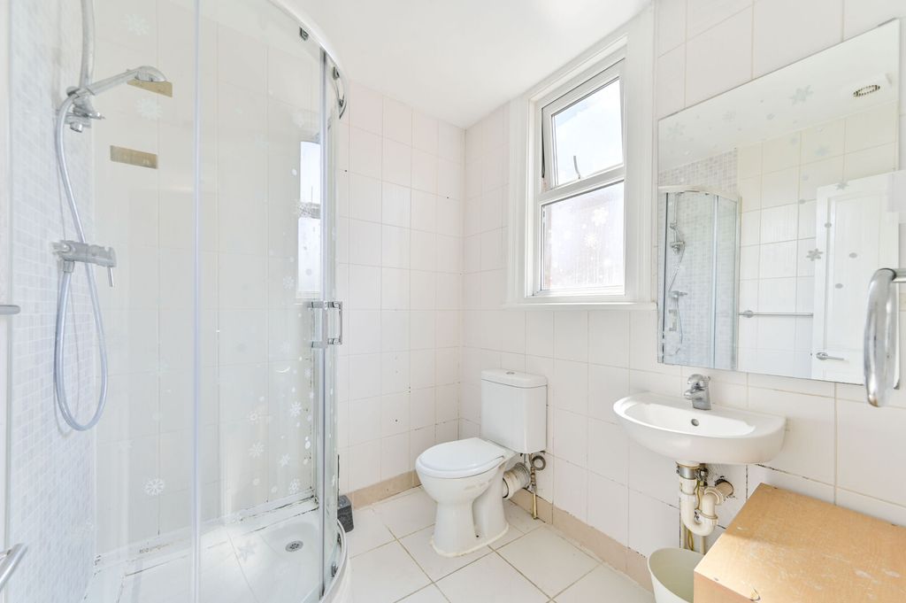 Property photo 2 of 4