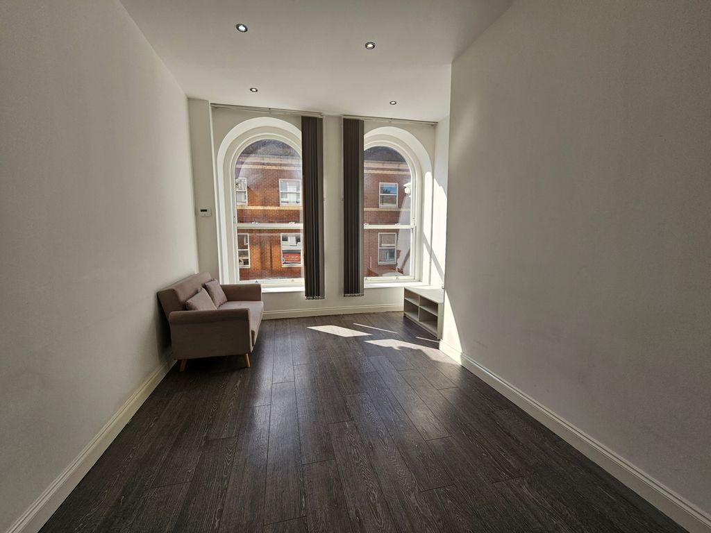 Property photo 2 of 9 Image