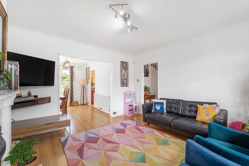 Property photo 2 of 14