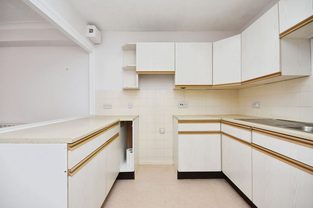 Property photo 3 of 15 Pbox-Img.Jpg