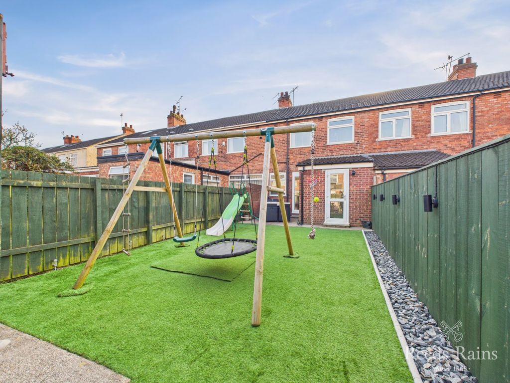 Property photo 2 of 16 Rear Garden