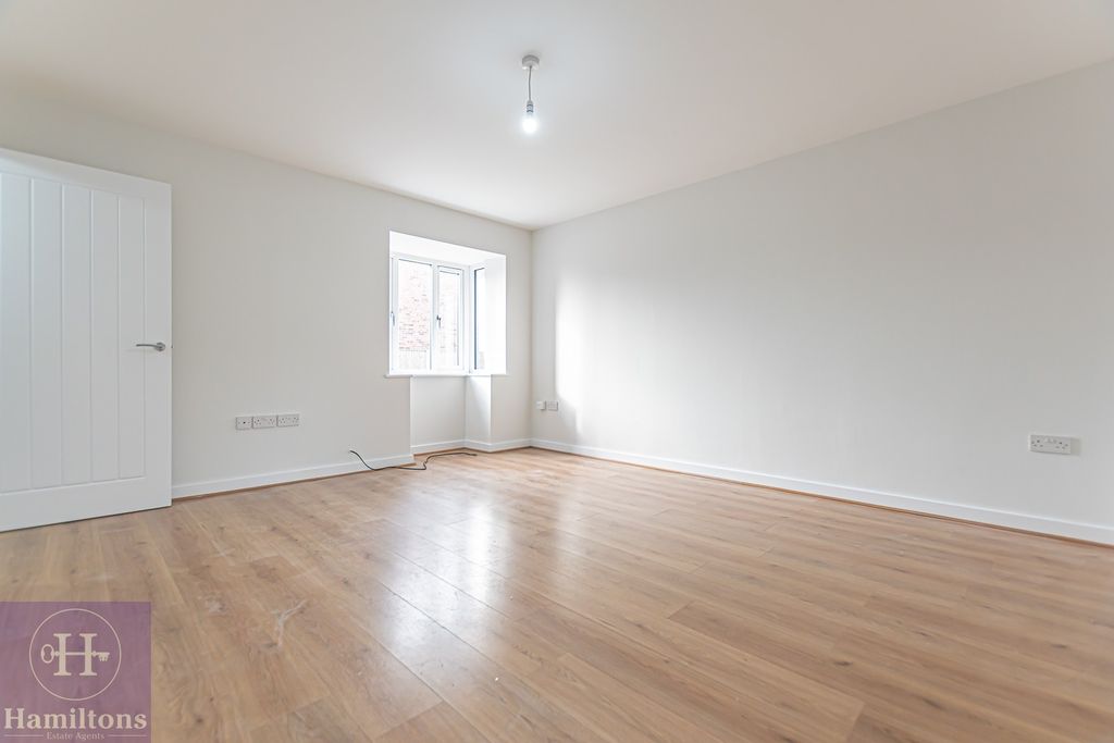Property photo 3 of 18 Not Specified