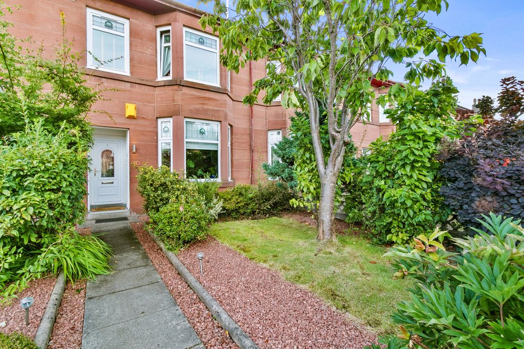 Property photo 1 of 28