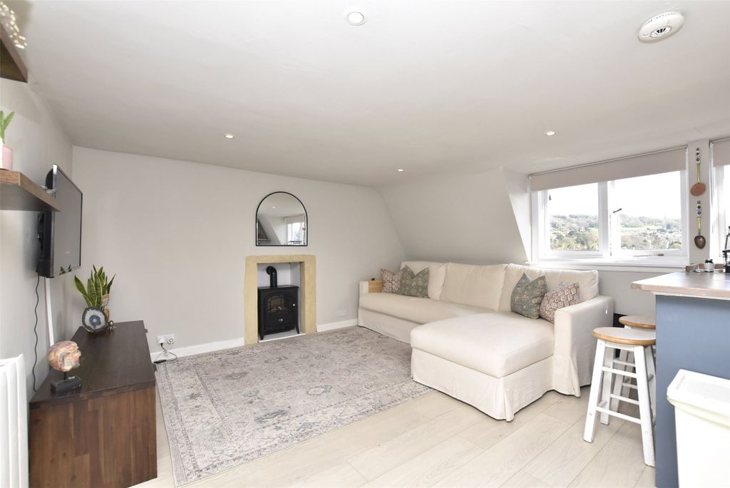 Property photo 3 of 8 Living Room