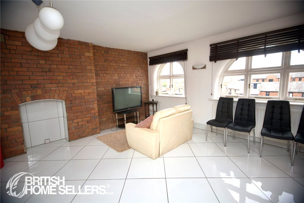 Property photo 3 of 8 Picture No. 04