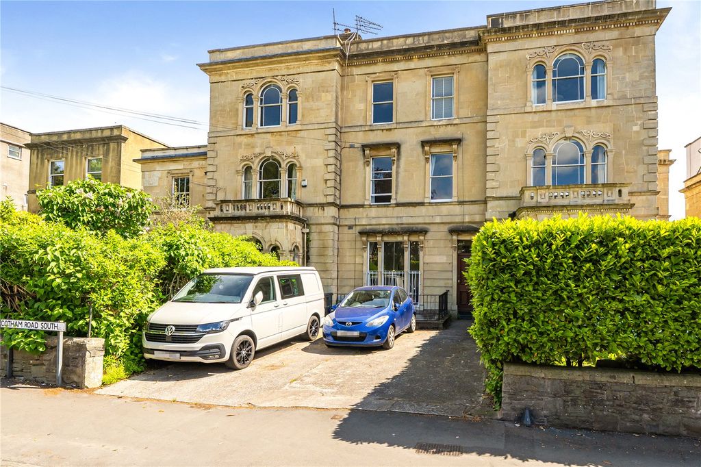 Property photo 1 of 26 Picture No. 04