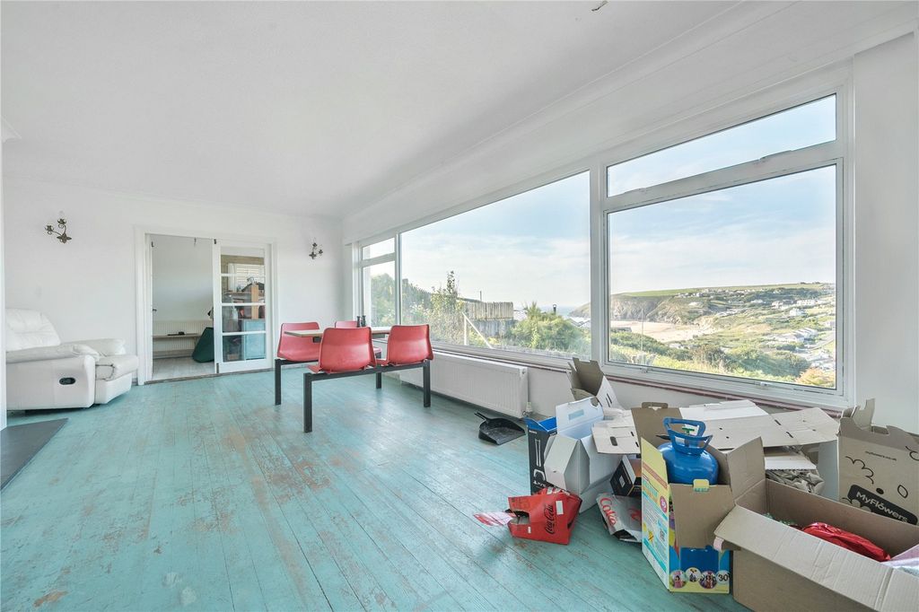 Property photo 3 of 13 Views